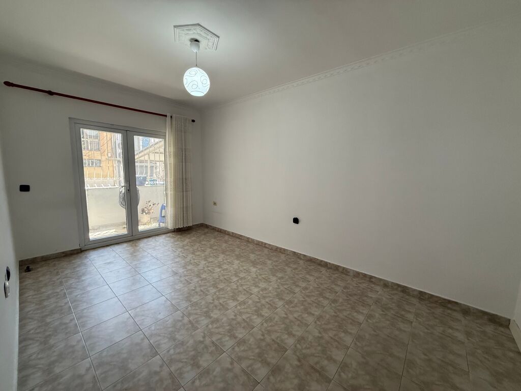 Shitet apartament / ambient biznesi ne laprake