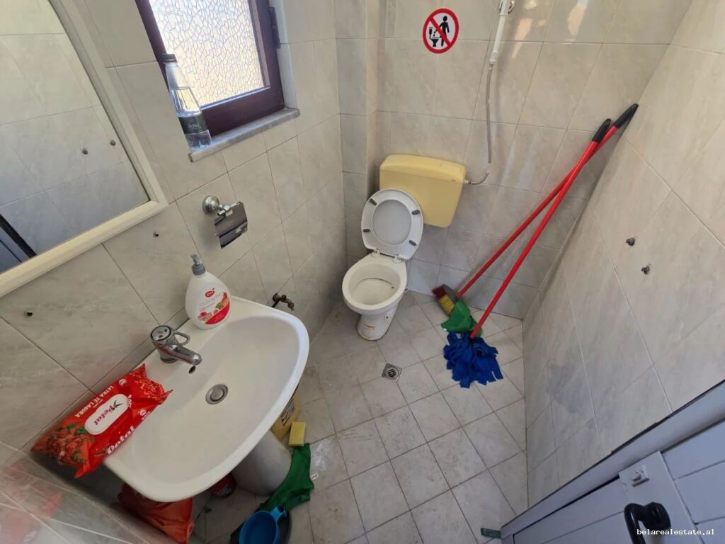 Ufficio in Affitto in Centro (ID BZ21006) Tirane