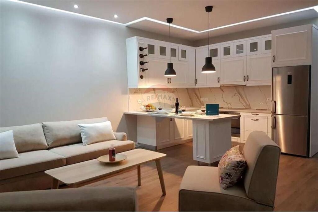 Hotel - In Vendita - Sarandë, Sarandë(ID: 530441002-1076)