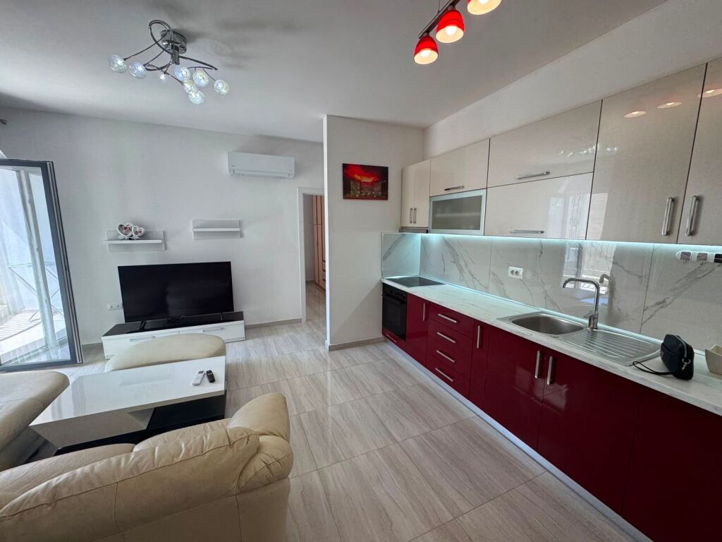 Apartament 1+1 Zogu I Zi S Living