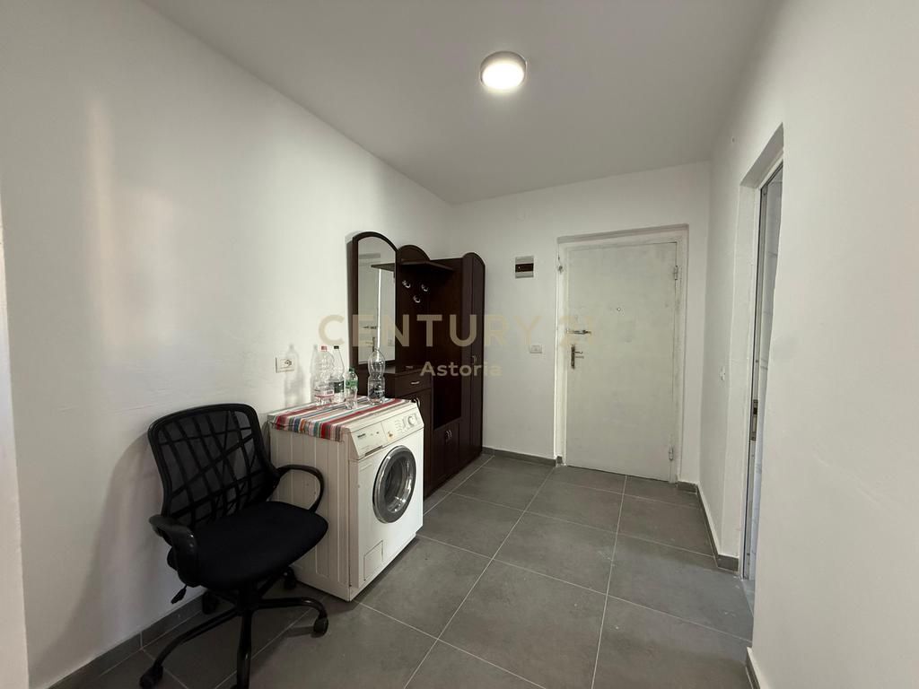 Furnished 2+1 apartment, United School