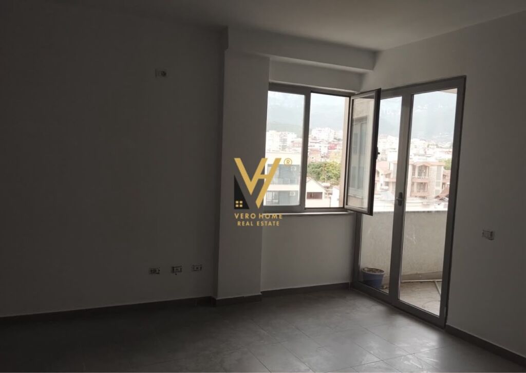 UFFICIO 80 M2 IN AFFITTO A KINOSTUDIO 50.000 LEKE