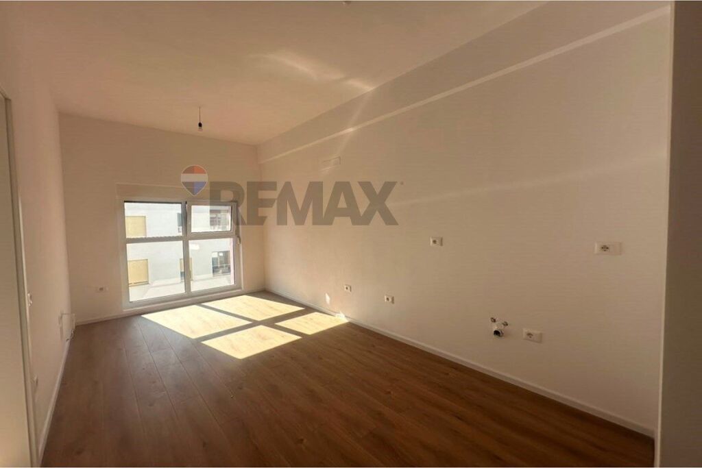 Apartament - Për Shitje - Kompleksi Mangalem, Tiranë