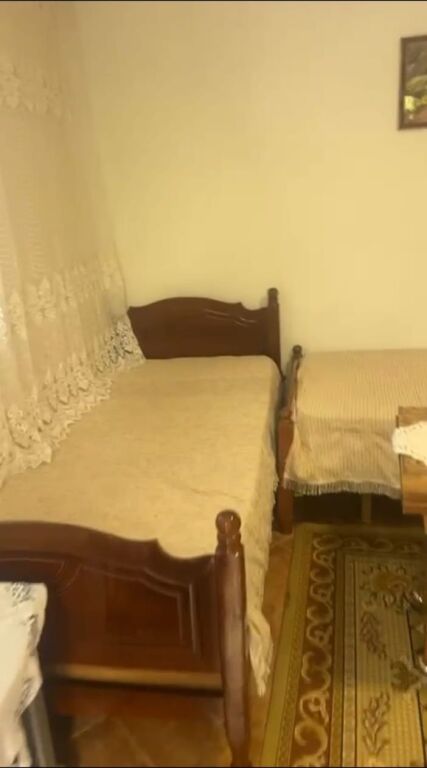GARSIONERE 25000 LEKE.VILAT GJERMANE
