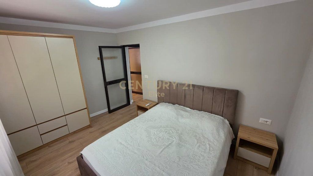 Apartment 1+1 for rent near the Red School