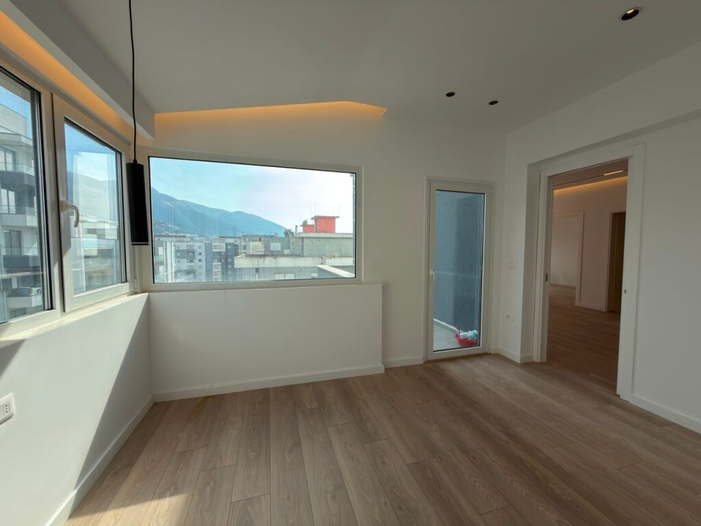 2 bedroom apartment for sale in Lungomare Vlore