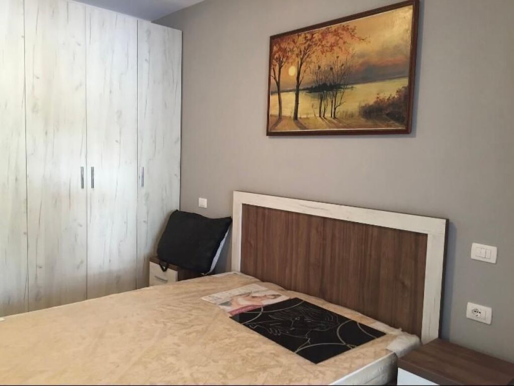 Qera | Garsoniere | Rruga e Durresit | 450 €/muaj