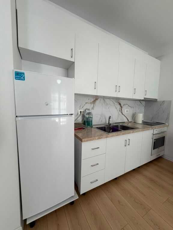 Jepet me qira apartament 1+1 në Univers City