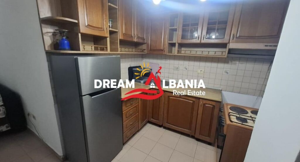 Appartamento 1+1 in affitto nel Comune di Parigi, vicino al Parco, Tirana (ID 42111641)