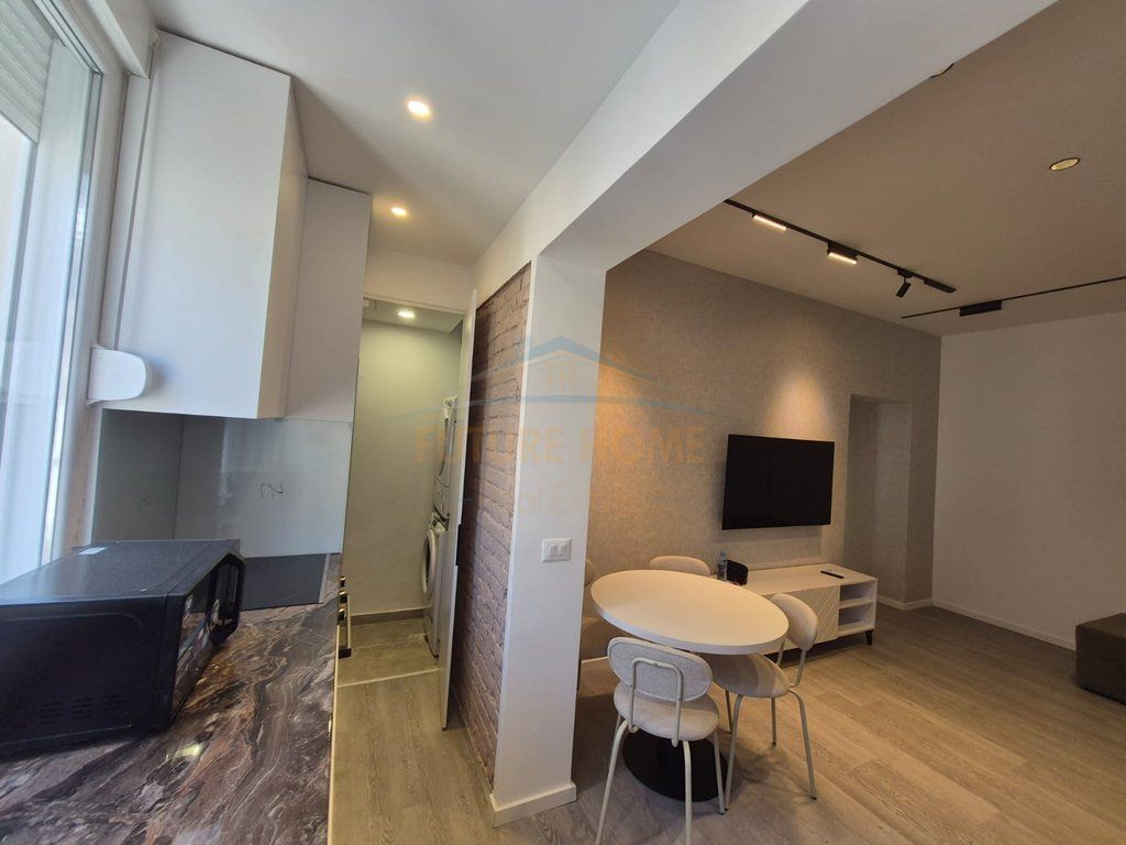 Shitet, Apartament 2+1, Garda