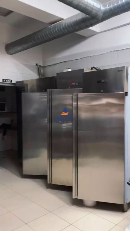 LOCALE IN AFFITTO 222M2 "EX PARCO" 3500 EURO