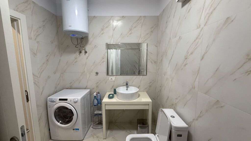 Affitto appartamento 1+1+veranda 23 m2, Fresk vicino a Gaxherrit