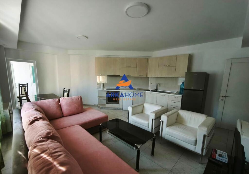 JEPET APARTAMENT 2+1 ME QERA "MBRAPA SHKOLLËS VASIL SHANTO" 70.000 LEKE