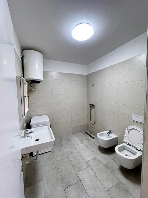 SHITET APARTAMENT 1+1 - KOMPLEKSI TURDIU ISH FUSHA AVIACIONIT
