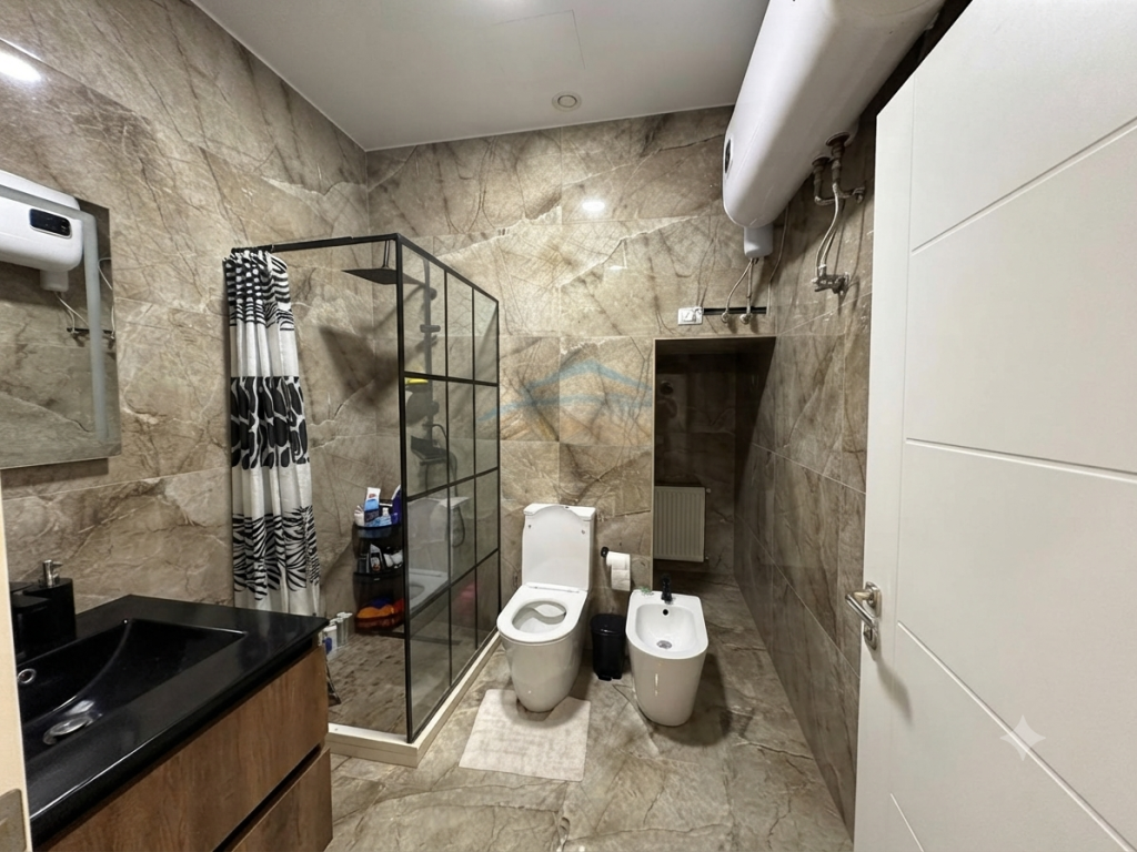 Qera, Apartament 2+1, prane Fakultetit te Mjekesis, Tirane .