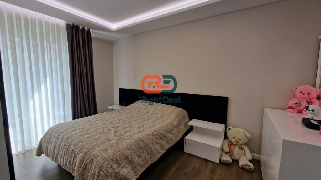 Tek Ish Fusha Aviacionit, Garden Residence Turdiu, Jepet Me Qira Super Apartament 3+1+2+2 Poste Parkimi!