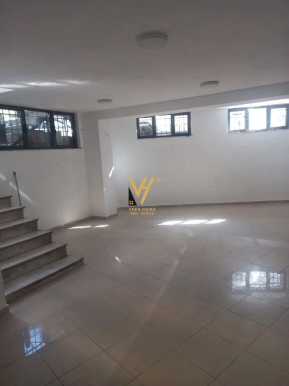 LOCALE COMMERCIALE DI 64 M2 IN AFFITTO PRESSO ALI DEMI 600 EURO