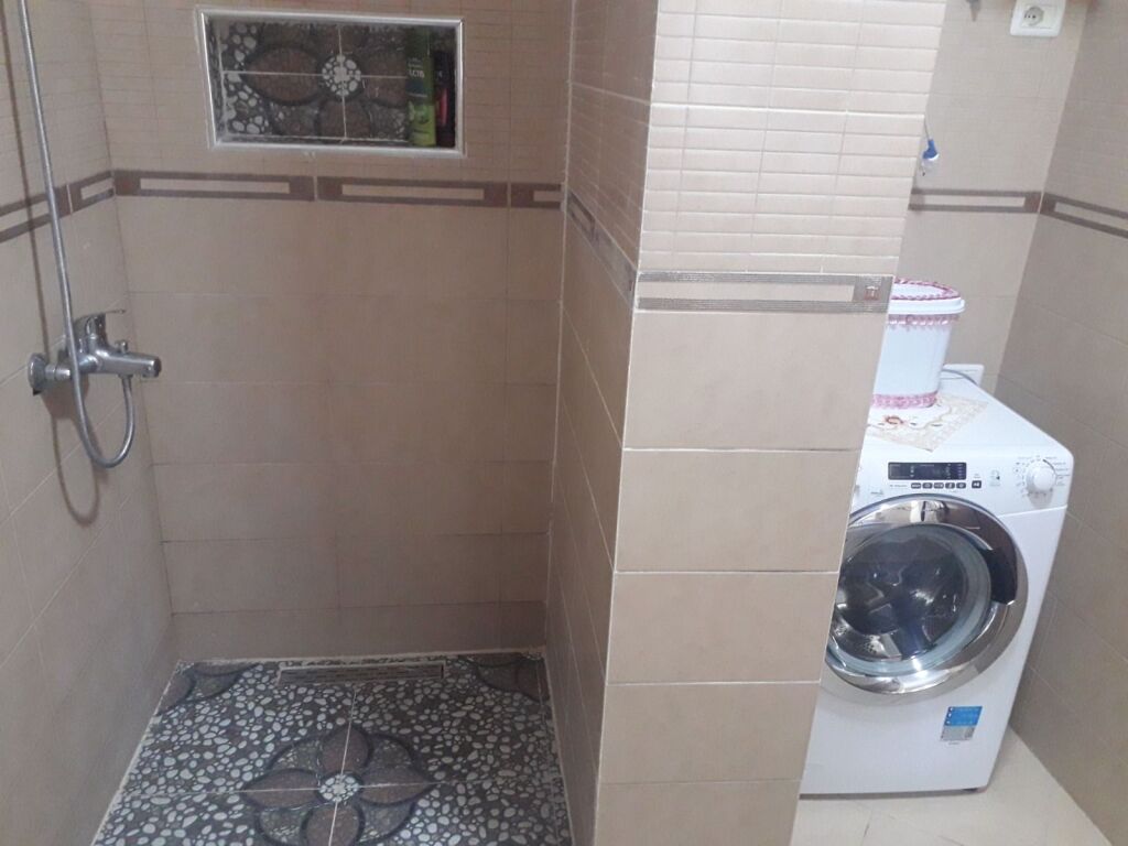 Shitet Apartament 2+1+2