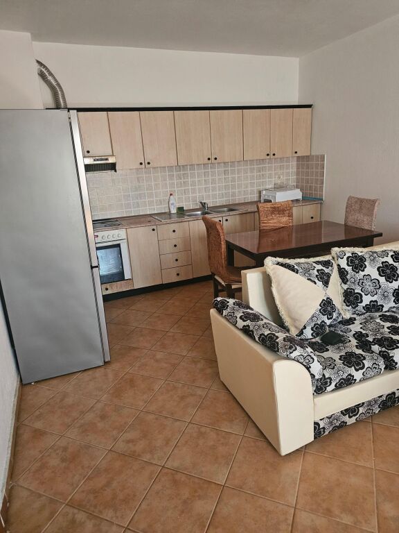 Affitto | Apartament 1 + 1 | Rruga Jordan Misja | 400 €/mese