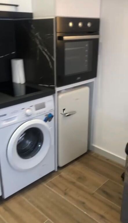 SHITET APARTAMENT 1+1 PAZARI RI 9.600.000 LEKE FH-82920
