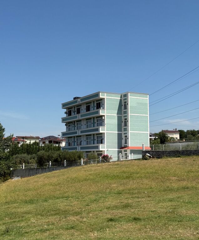 In Affitto Spazio 250 m² – Paskuqan