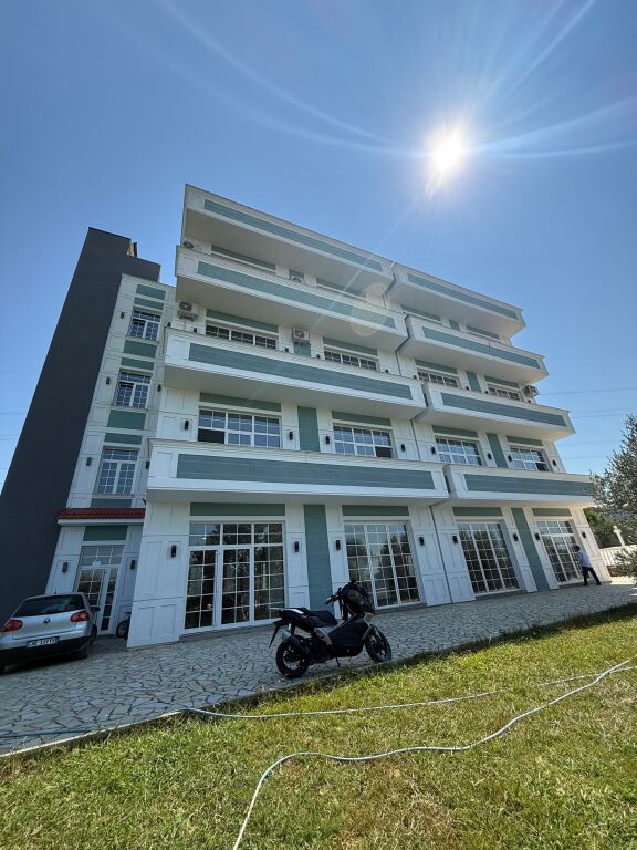 In Affitto Spazio 250 m² – Paskuqan