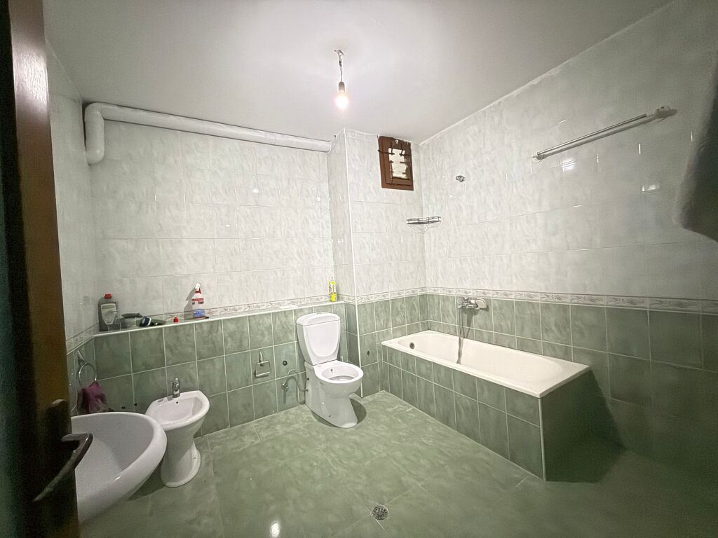 Shitet apartament / ambient biznesi ne laprake