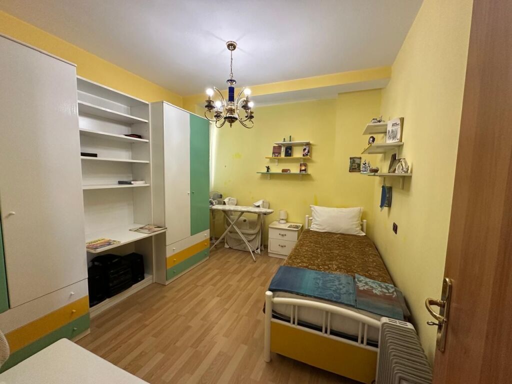 Affittasi appartamento 2+1 in via Fortuzi