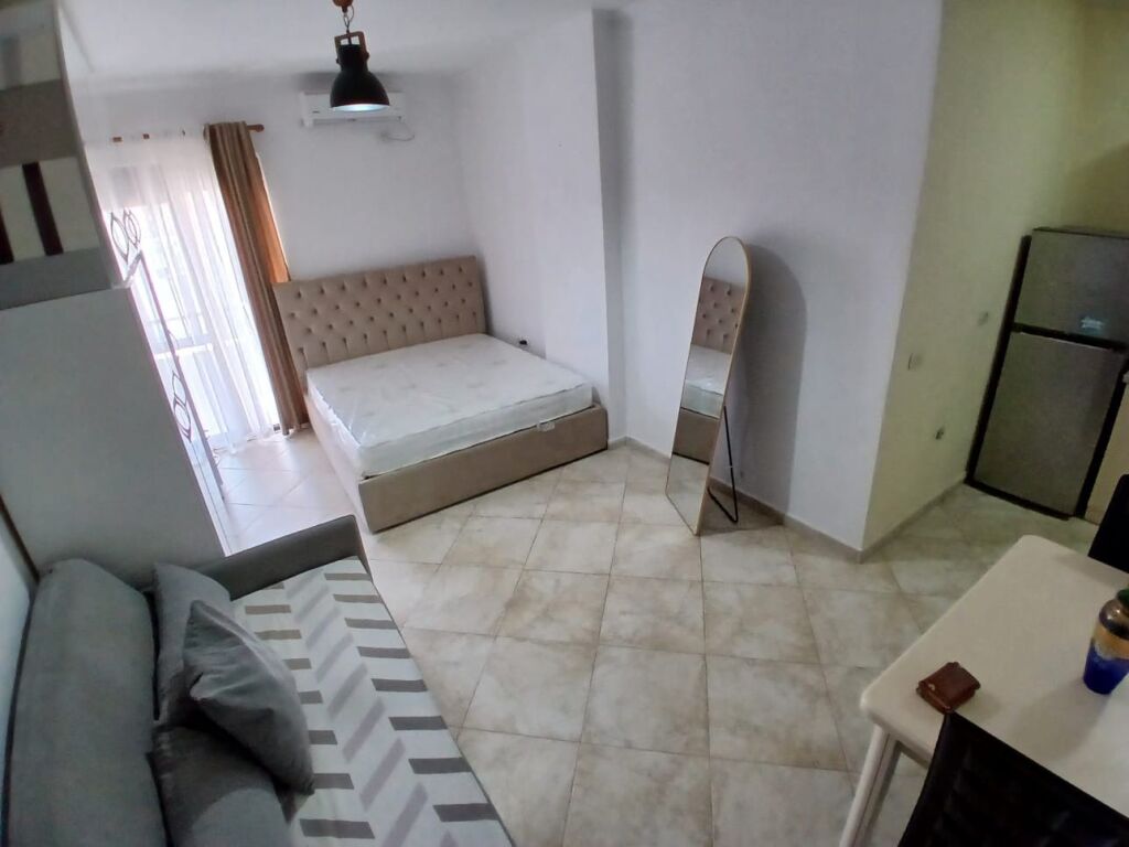 Studio apartments for rent on Barrikadave Street