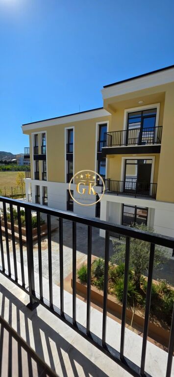 🏡 SHITET APARTAMENT 2+1+1 GARAZHD – SAUK I VJETER