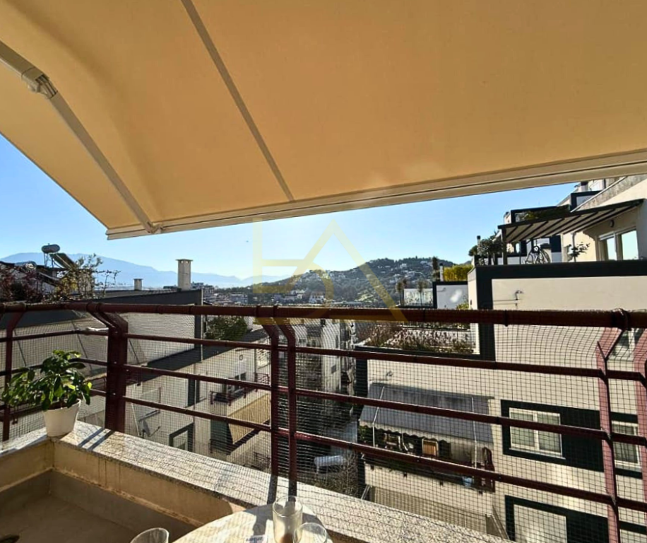 Apartament 2+1+2 për Shitje – Liqeni i Thatë, pranë Parkut Zoologjik, Tiranë
