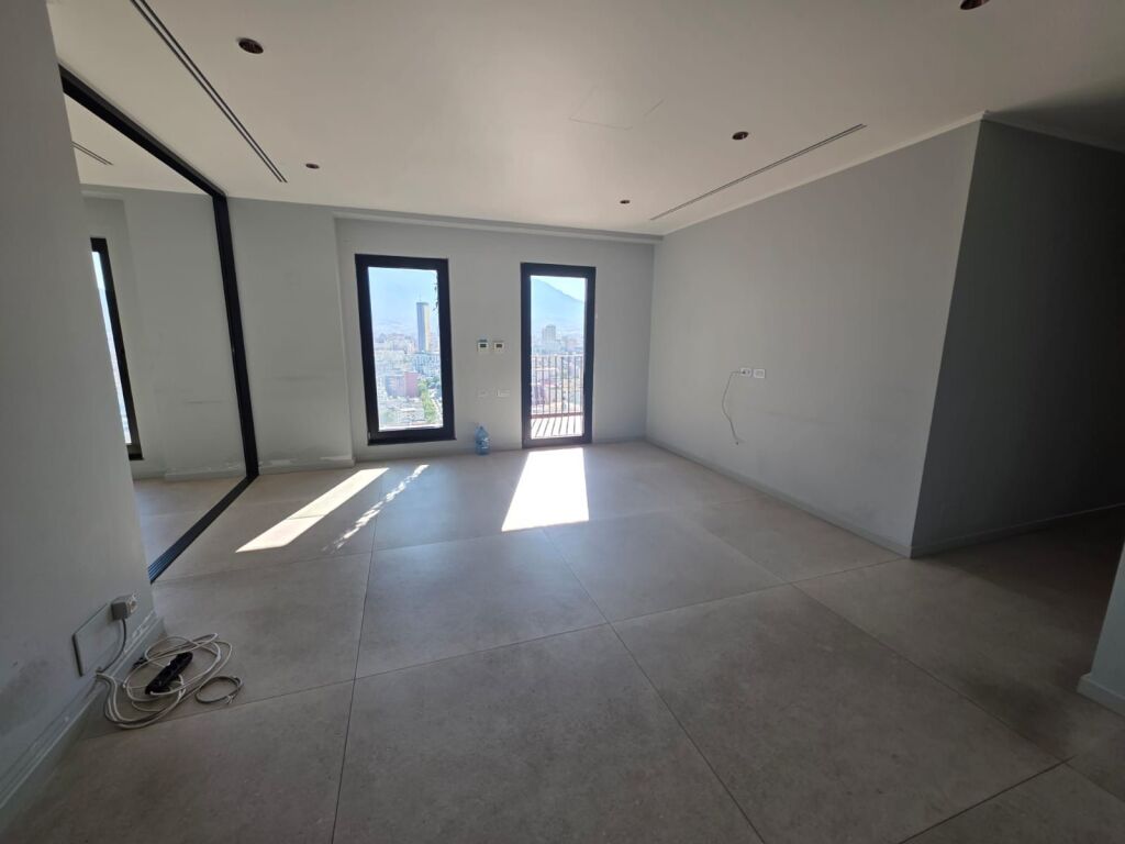 3+1, empty at garden residence, 2000 euros negotiable