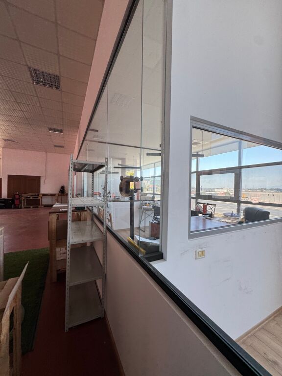 Business Premises for Rent, Warehouse – 1,000 m² Hotel Aurelius, at the Rinas intersection