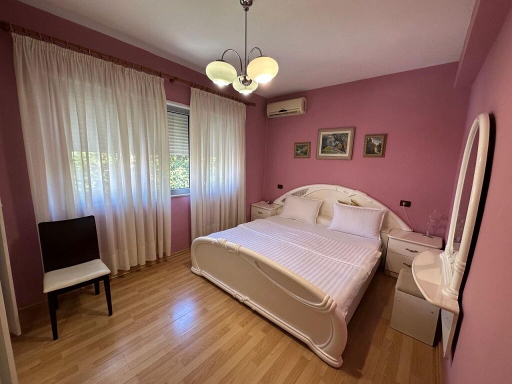 Affittasi appartamento 2+1 in via Fortuzi