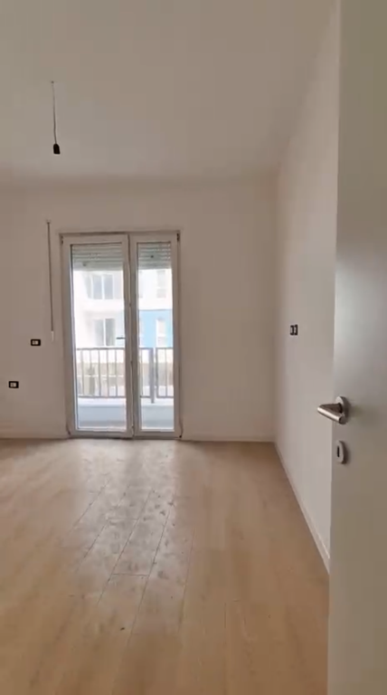 Apartament 2+1+2 per shitje Tek Univers City !