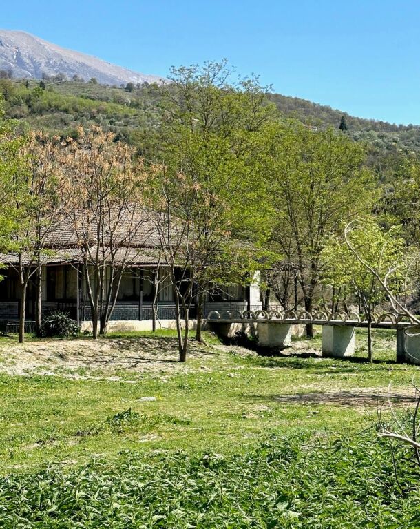 Rara Proprietà sul Fiume nel Sud dell'Albania – Ex Ristorante, Ideale anche come Casa