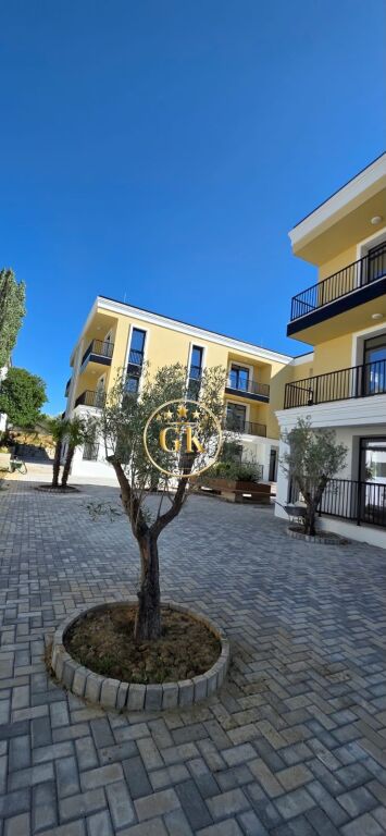 🏡 SHITET APARTAMENT 1+1+1 GARAZHD – SAUK I VJETER