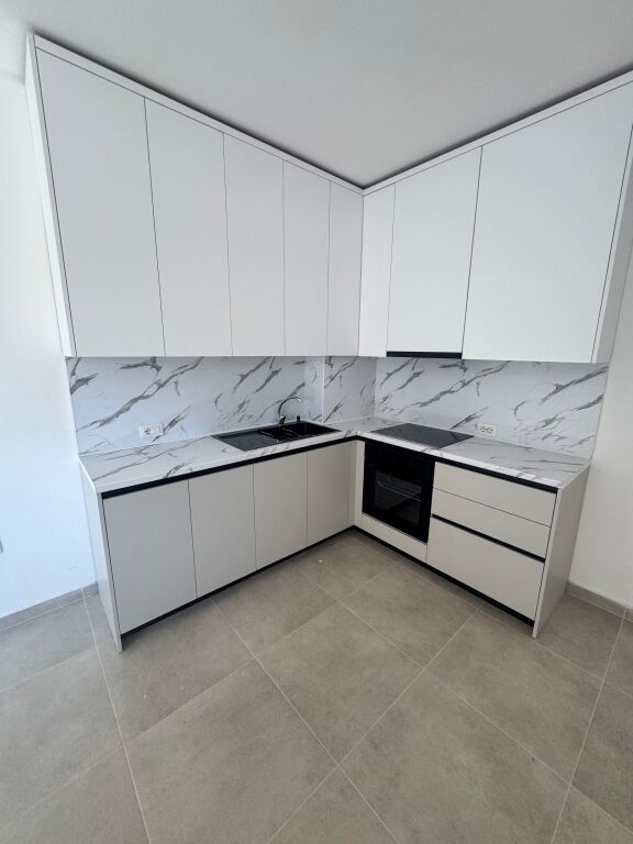 For rent 2+1+2 with parking in Astir near Urban Gate