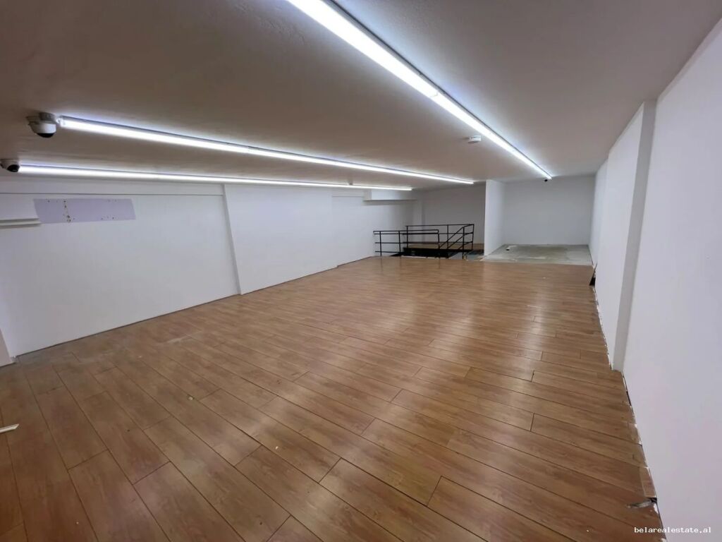 Negozio Duplex In Affitto A Myslym Shyr (ID BD21901) Tirana