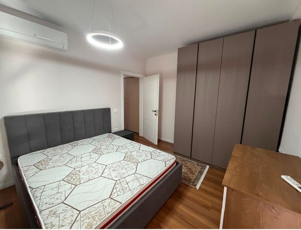 2+1, barricade street, 750 euro