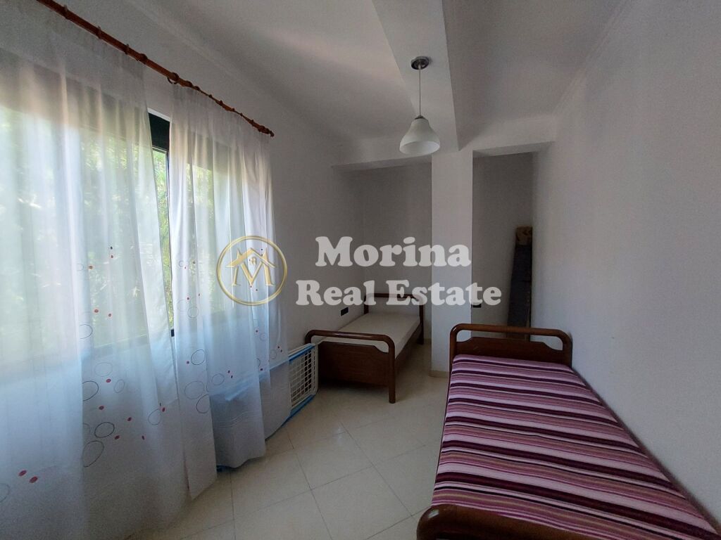 Rent | Shtëpi private 2 + 1 | Shkolla e Bashkuar | 450 €/month