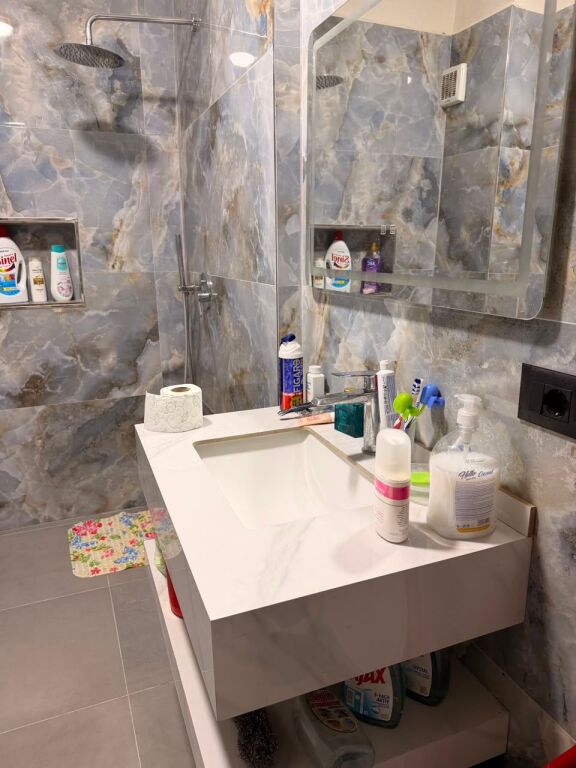 🌊 Apartament 1+1 për Shitje – Mal i Robit, vetëm pak metra larg detit!