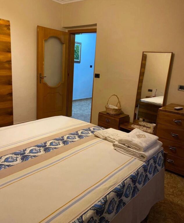 Appartamento 2+1, Moschea di Tabakeve!