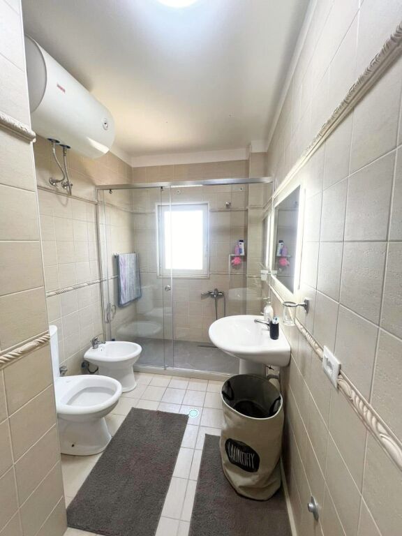 SHITET APARTAMENT 1+1 – GOLEM, PAMJE DETI!