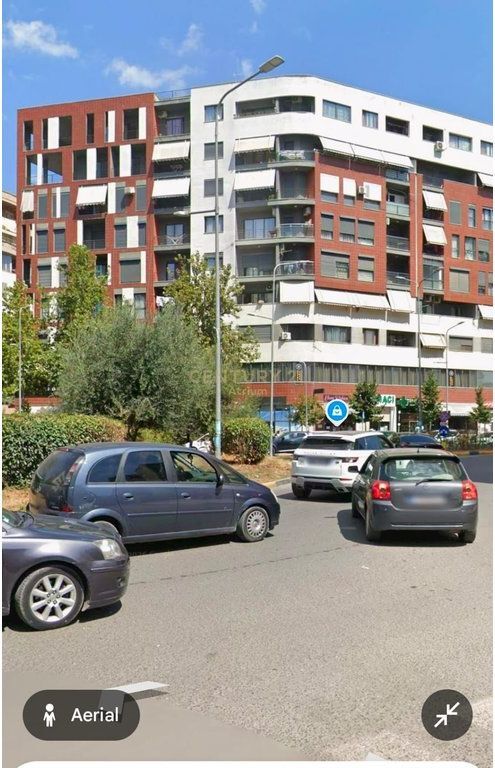 SHESIM AMBIENT BIZNESI NE RRETHIN E ASTIRIT!