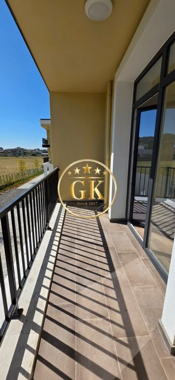 🏡 SHITET APARTAMENT 2+1+1 GARAZHD – SAUK I VJETER