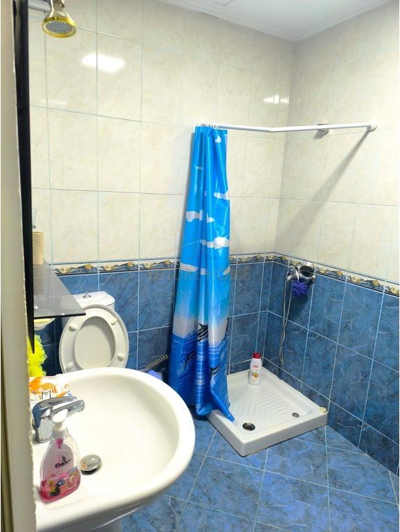 Shitet, Apartament 2+1, Fresku