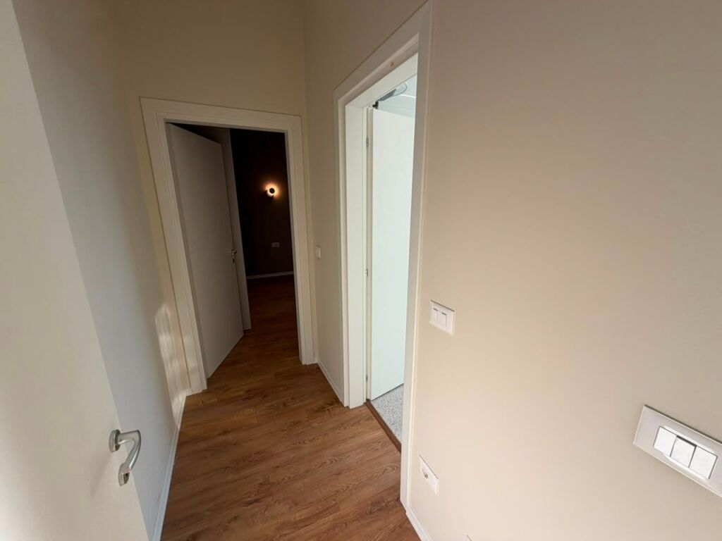 🏡 Appartamento 2+1+2 in affitto  📍 Garden Building, 21 Dhjetori, Tirana