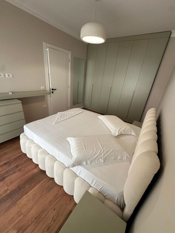 Apartment 1+1 for rent – Fiori Di Bosko, Don Bosko ✨ Modern apartment with quality furnishings, designed to offer maximum comfort. price 65,000 lek