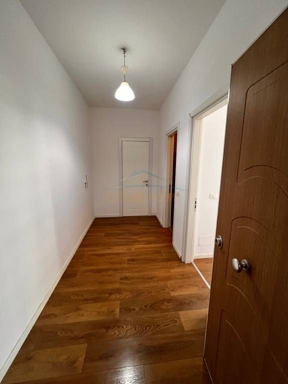 Rent, Apartment 3+1+2, Paris Commune Kika 2